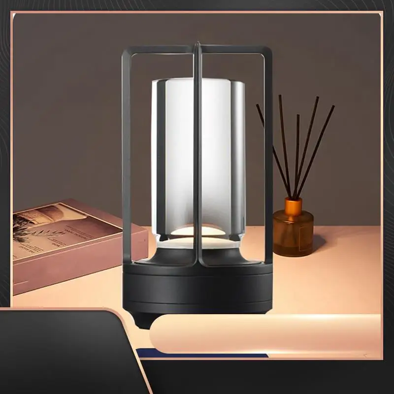 2600 мАч перезаряжаемая светодиодная настольная лампа, современная настольная лампа с сенсорной регулировкой для спальни, ресторана, золото
2600 мАч перезаряжаемая светодиодная настольная лампа, современная настольная лампа с сенсорной регулировкой для спальни, ресторана, золото