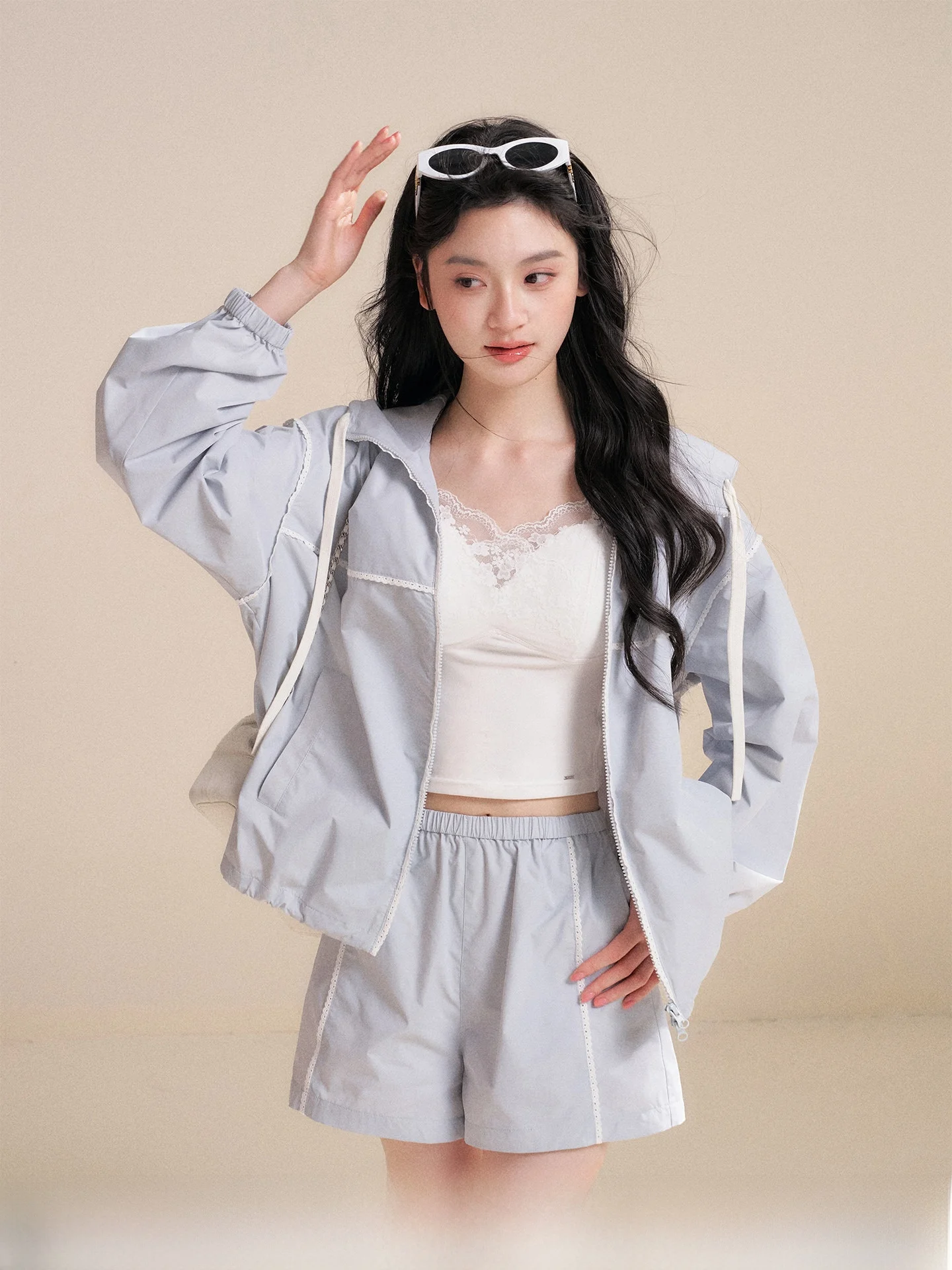 Kroche Casual Hooded Trim Splice Loose Fit Jacket And Shorts Set Women's Fashion Spring Collection Zipper Closure Sunscreen
Kroche Casual Hooded Trim Splice Loose Fit Jacket And Shorts Set Women's Fashion Spring Collection Zipper Closure Sunscreen