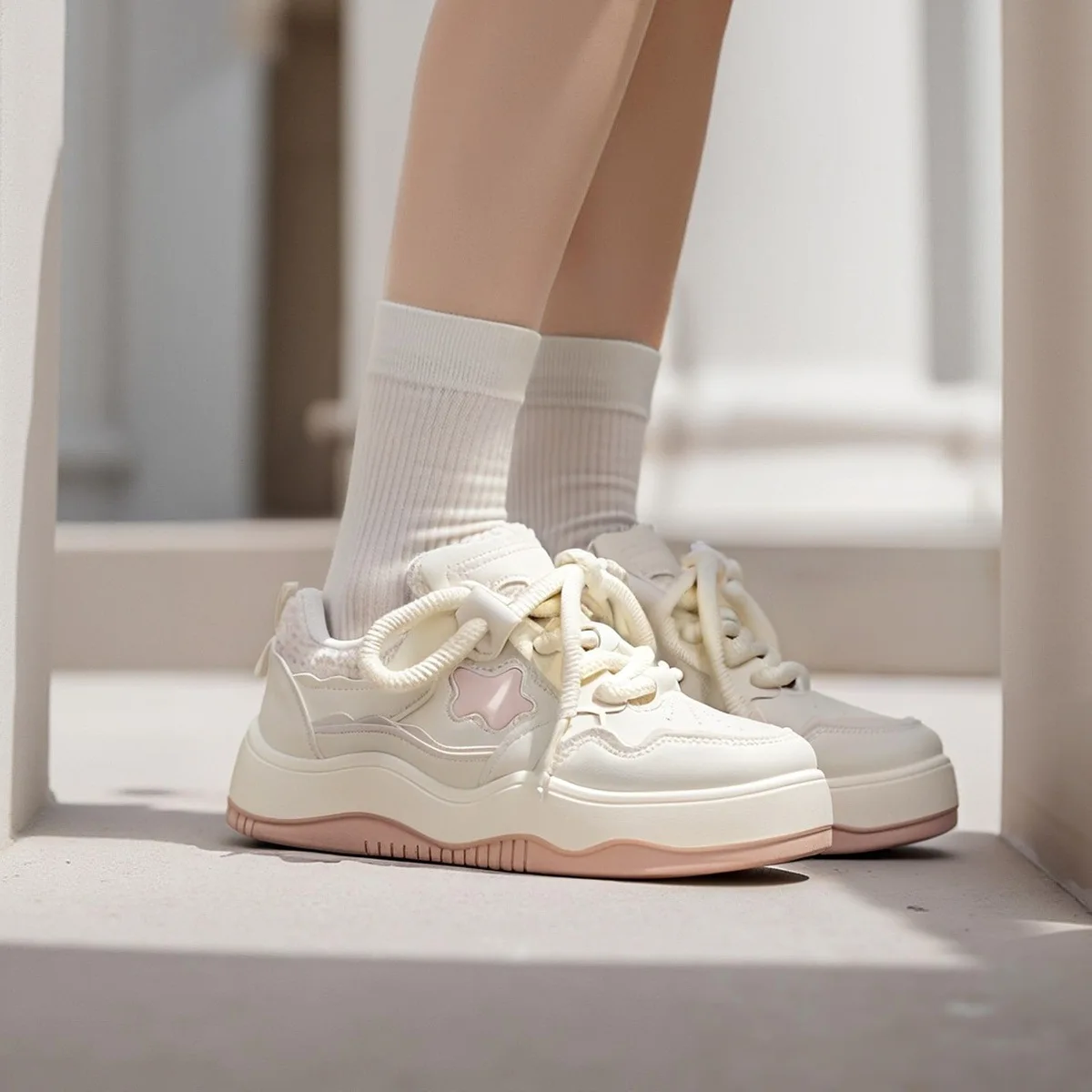 Fashionable Student Thick Bottom Flat Shoes Spring 2025 Casual All-Match Women's Shoes Comfortable Breathable Mesh
Fashionable Student Thick Bottom Flat Shoes Spring 2025 Casual All-Match Women's Shoes Comfortable Breathable Mesh