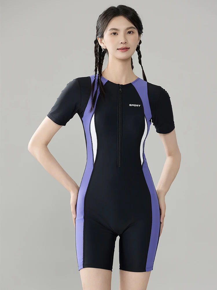 2025 New Women's One-Piece Swimsuit Qui-Dry Five-Quarter Pants Large Size Fat MM Swimming Costume Beach Sports Swimwear
2025 New Women's One-Piece Swimsuit Qui-Dry Five-Quarter Pants Large Size Fat MM Swimming Costume Beach Sports Swimwear