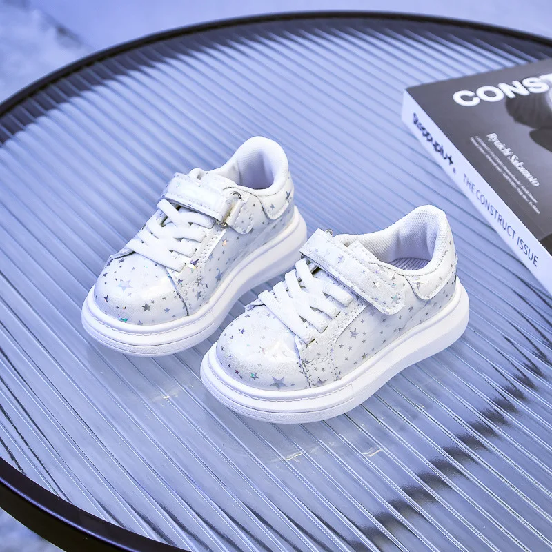 Children's fashion board shoes Boys casual sports shoes Princess shoes travel shoes girls spring and autumn single shoes board s
Children's fashion board shoes Boys casual sports shoes Princess shoes travel shoes girls spring and autumn single shoes board s