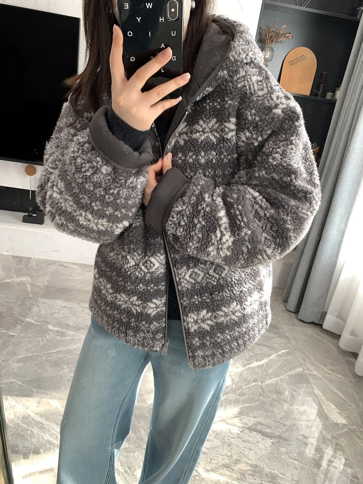 Zhaokelie Lamb Fur Jaet with Cotton Embroidery 2025 Winter Loose Fit Zipper Coat Women's Retro Sle Long Sve Coat
Zhaokelie Lamb Fur Jaet with Cotton Embroidery 2025 Winter Loose Fit Zipper Coat Women's Retro Sle Long Sve Coat