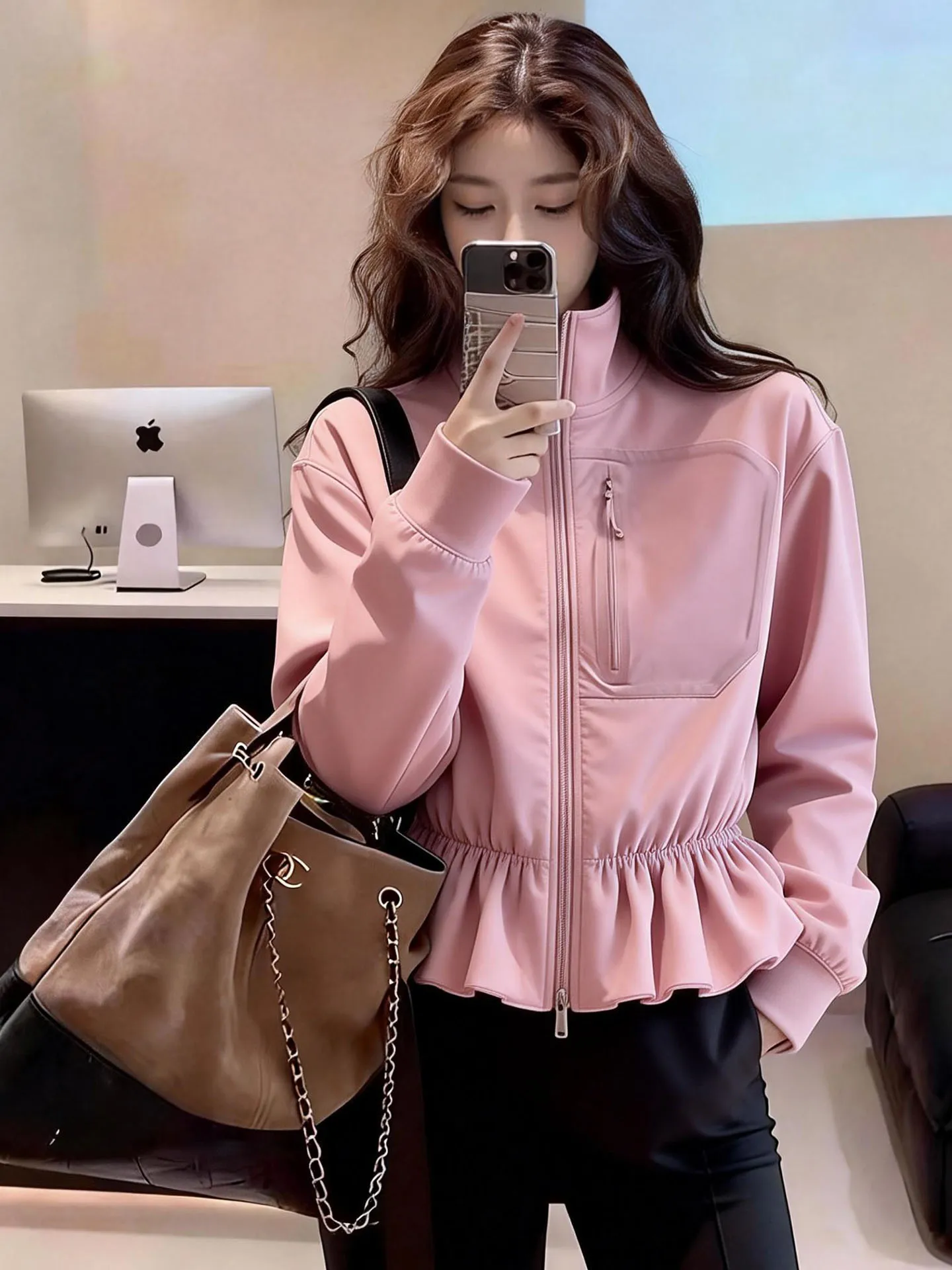 Новая женская куртка Sweet Girl Sle, розовая, с воротником-стойкой, с кружевной отделкой, с эффектом утягивания талии, маленький размер, весна 2026, верхняя одежда
Новая женская куртка Sweet Girl Sle, розовая, с воротником-стойкой, с кружевной отделкой, с эффектом утягивания талии, маленький размер, весна 2026, верхняя одежда