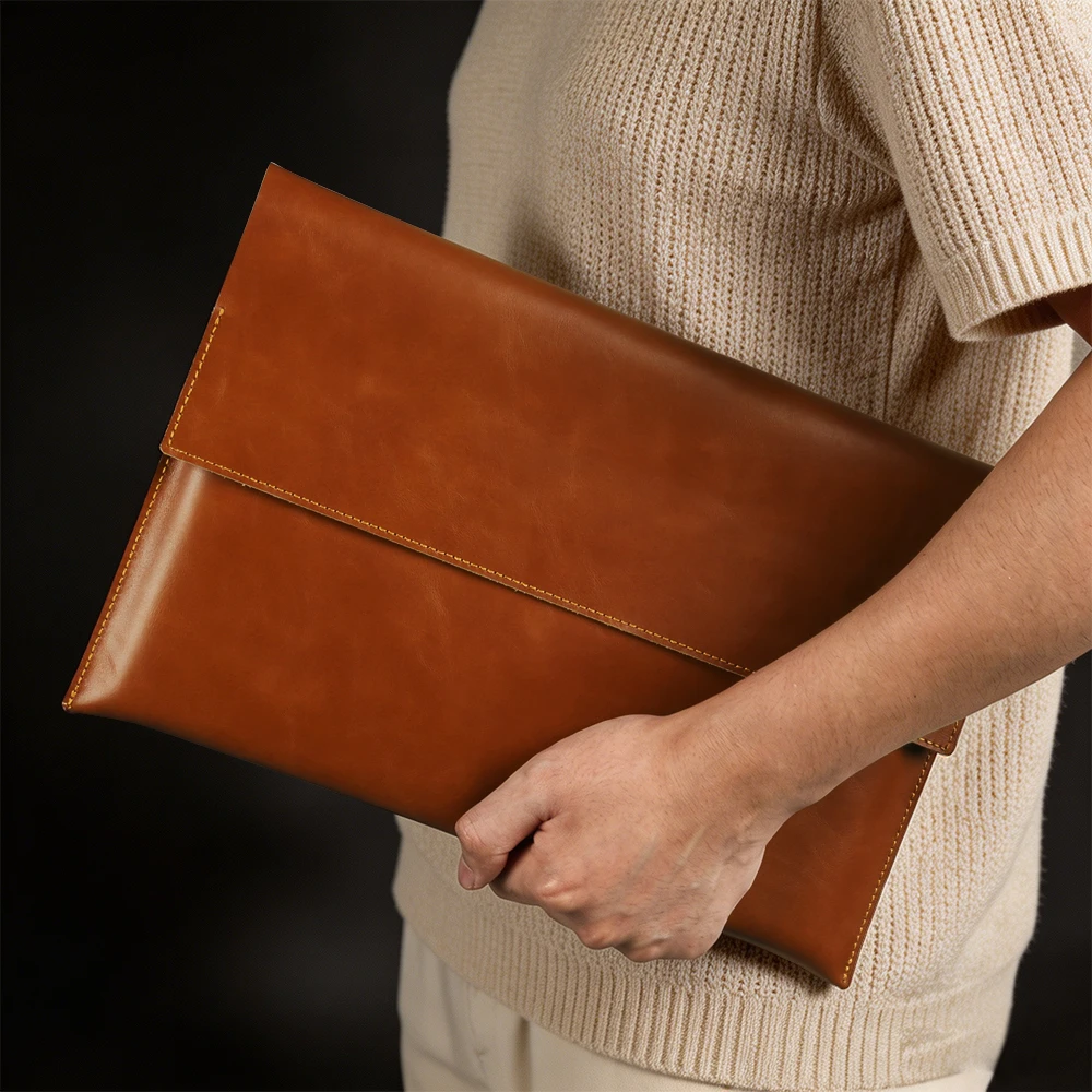 Laptop Genuine Leather Bag For Macbook Pro 16 A3428 A3429 M5 Pro 14 A3426 A3427 A3434 M5 Air 13 A3240 M4 A3449 Air 15 A3448 2026
Laptop Genuine Leather Bag For Macbook Pro 16 A3428 A3429 M5 Pro 14 A3426 A3427 A3434 M5 Air 13 A3240 M4 A3449 Air 15 A3448 2026