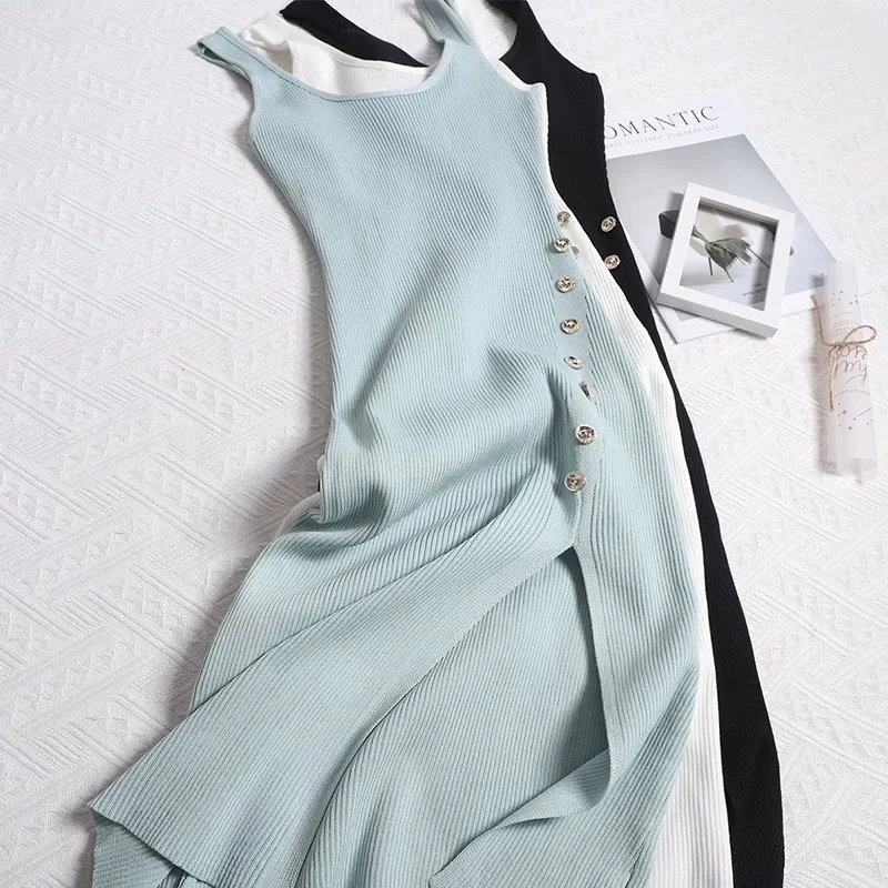 Unique Design and Button Slit for Slimming Vest Dress for Women New Summer 2026 Fashionable U-neck Sleeveless Mid-length Dress
Unique Design and Button Slit for Slimming Vest Dress for Women New Summer 2026 Fashionable U-neck Sleeveless Mid-length Dress