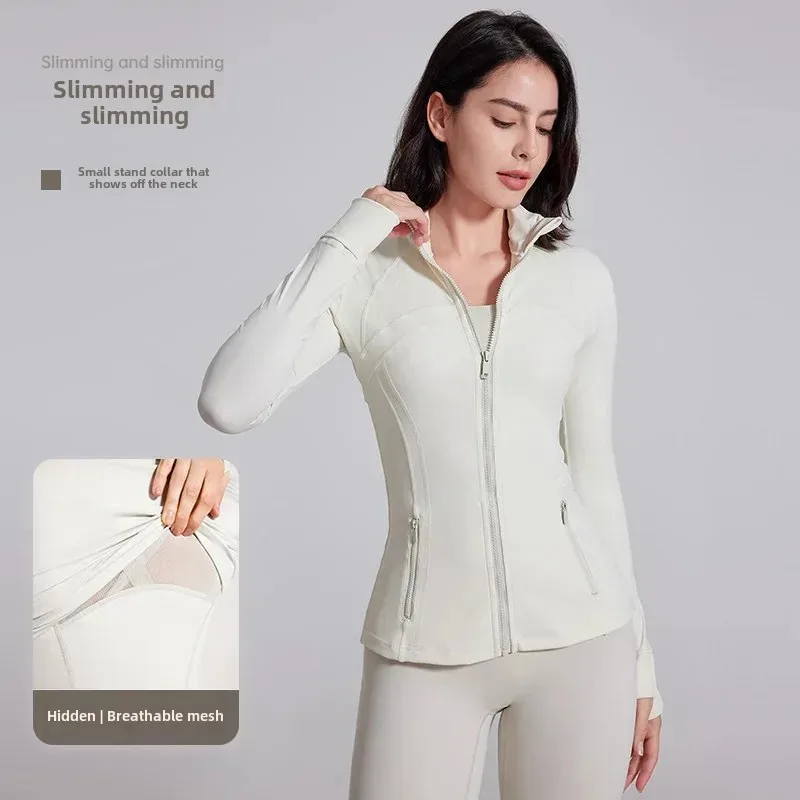 Fall Winter Yoga Wear Slim Fit Outdoor Fitness Long Sleeve Zipper Jacket Breathable Sportswear Top for Yoga And Exercise
Fall Winter Yoga Wear Slim Fit Outdoor Fitness Long Sleeve Zipper Jacket Breathable Sportswear Top for Yoga And Exercise