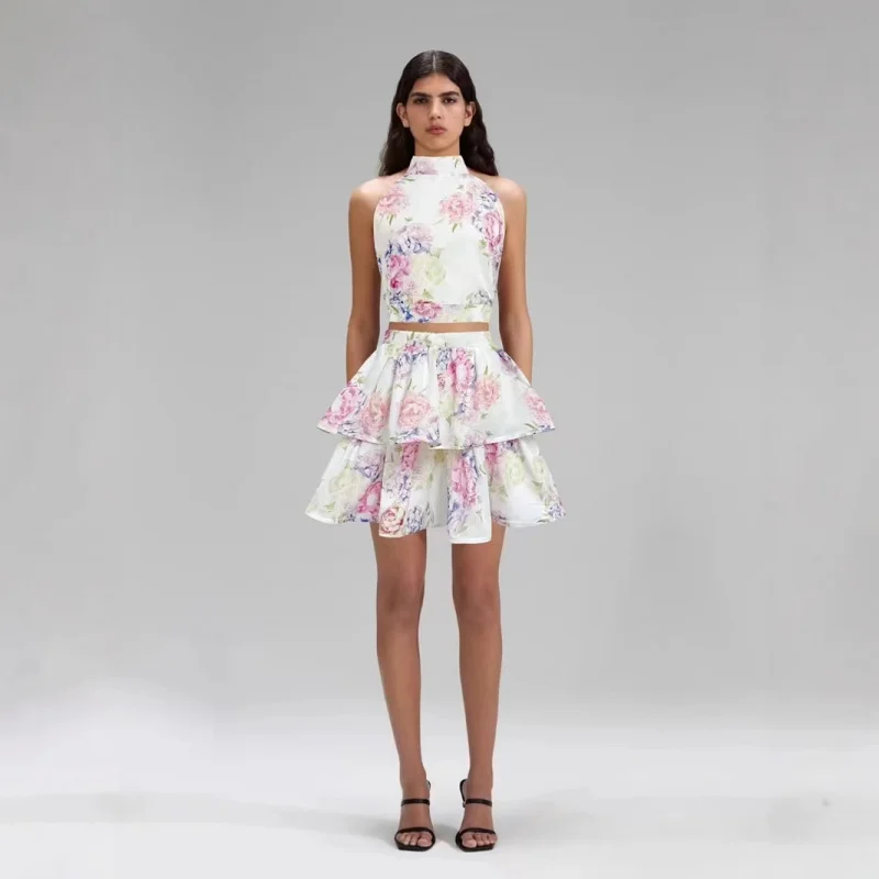 Halterneck Printed Suit 2025 Summer Australia Sweet Sleeveless Backless Short Top Tiered Skirt Skirt
Halterneck Printed Suit 2025 Summer Australia Sweet Sleeveless Backless Short Top Tiered Skirt Skirt