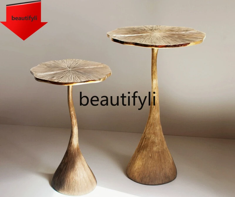 A16 Light Luxury Creative Living Room Sofa Corner Table Modern Designer Artistic Small Coffee Table
A16 Light Luxury Creative Living Room Sofa Corner Table Modern Designer Artistic Small Coffee Table