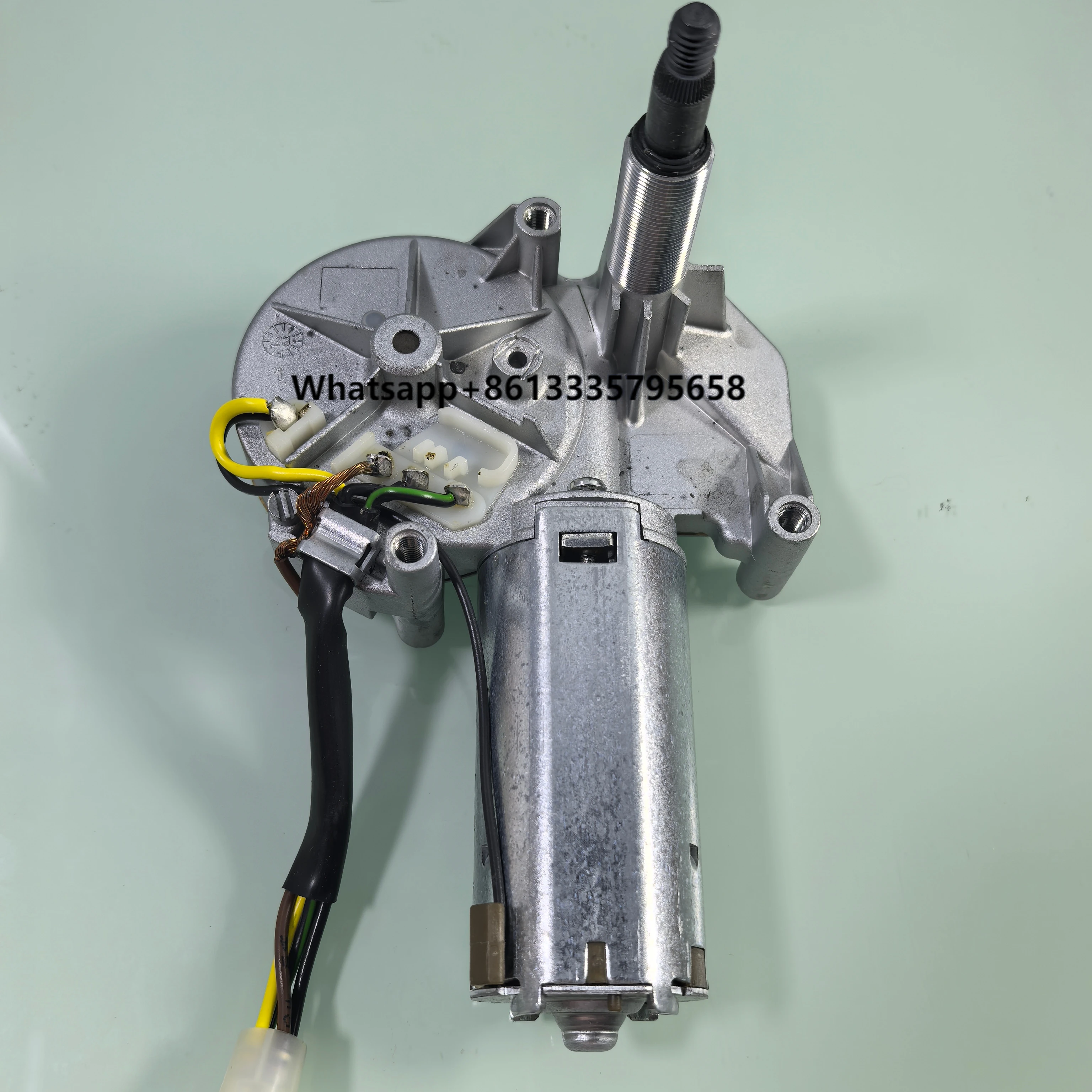 Kalmar DRF Wiper Motor 920890.0012 923944.2357 New Condition Ball Bearing Rubber and Metal Material
Kalmar DRF Wiper Motor 920890.0012 923944.2357 New Condition Ball Bearing Rubber and Metal Material