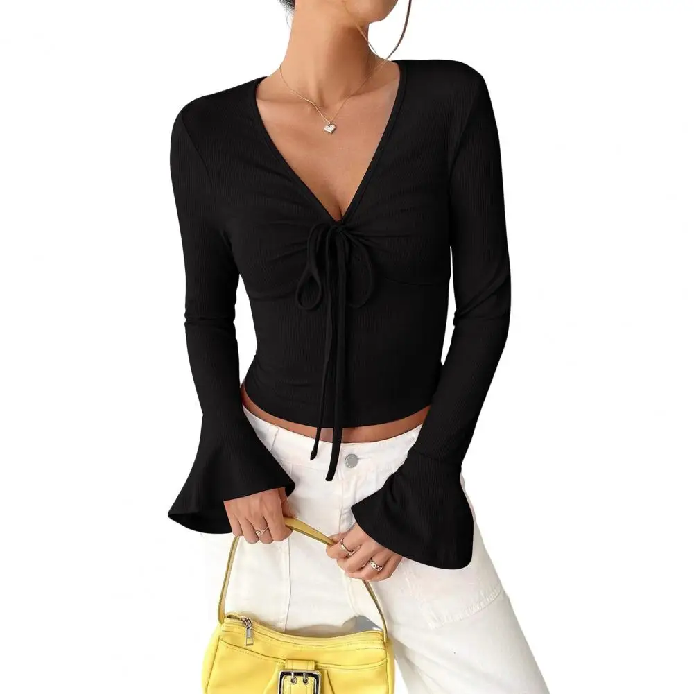 Women Tops V-neck Flared Long Sleeve Lace-up Pullover Tops Slim Fit Solid Color Casual Tops Versatile Daily Wear
Women Tops V-neck Flared Long Sleeve Lace-up Pullover Tops Slim Fit Solid Color Casual Tops Versatile Daily Wear