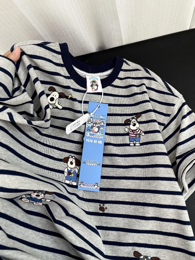 Cute Embroidered Dog Stripe Short Sleeve T-Shirt Women's Summer Loose Versatile Cotton Pure Color round Neck Top
Cute Embroidered Dog Stripe Short Sleeve T-Shirt Women's Summer Loose Versatile Cotton Pure Color round Neck Top