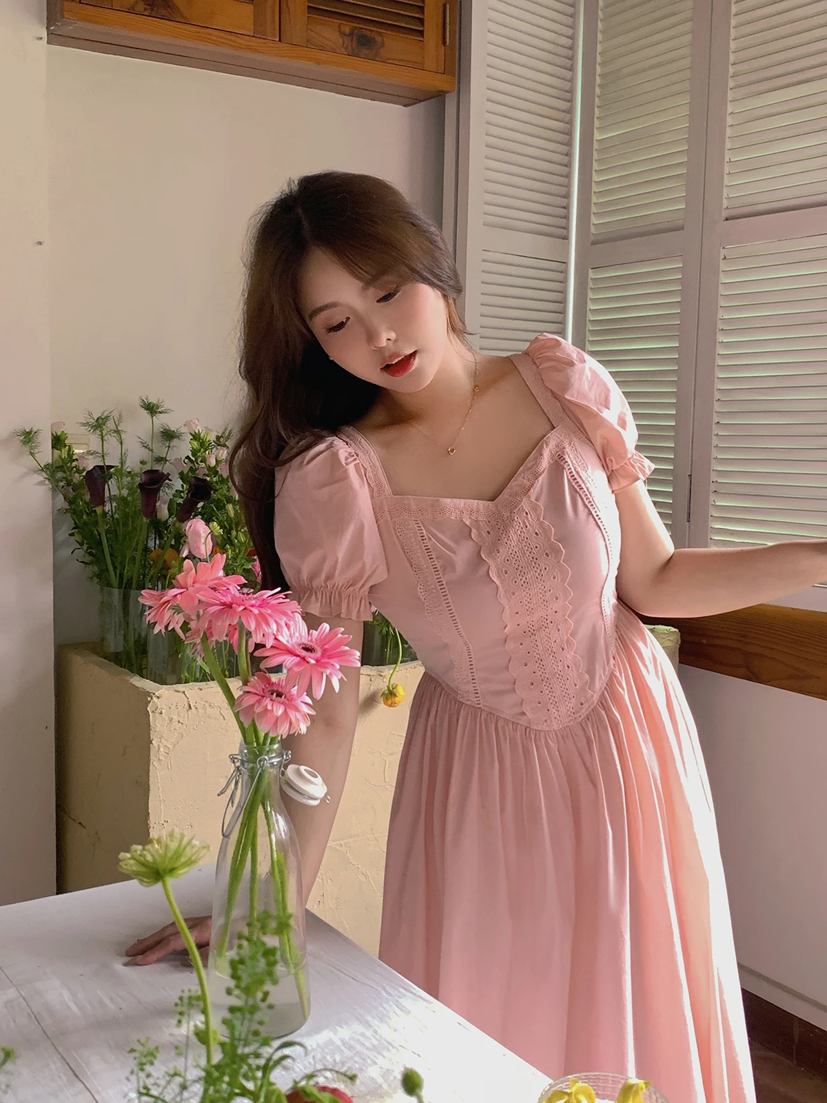 Новинка! Летнее женское платье A-line миди больших размеров с завышенной талией, романтичное, элегантное, стройнящее, с пышной юбкой.
Новинка! Летнее женское платье A-line миди больших размеров с завышенной талией, романтичное, элегантное, стройнящее, с пышной юбкой.