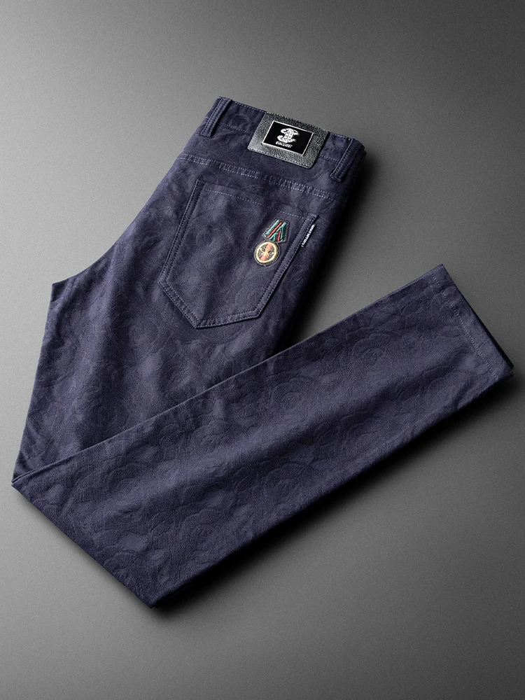 Синие осенне-зимние повседневные брюки с вышивкой, мужские облегающие молодежные длинные модные брюки с маленькой ножкой и рисунком пчелы
Синие осенне-зимние повседневные брюки с вышивкой, мужские облегающие молодежные длинные модные брюки с маленькой ножкой и рисунком пчелы