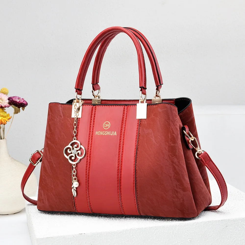 Korea Leather Women Handbag Large Capacity with Keychain Shoulder Bag Open Pocket Casual Messenger Bag Lady
Korea Leather Women Handbag Large Capacity with Keychain Shoulder Bag Open Pocket Casual Messenger Bag Lady