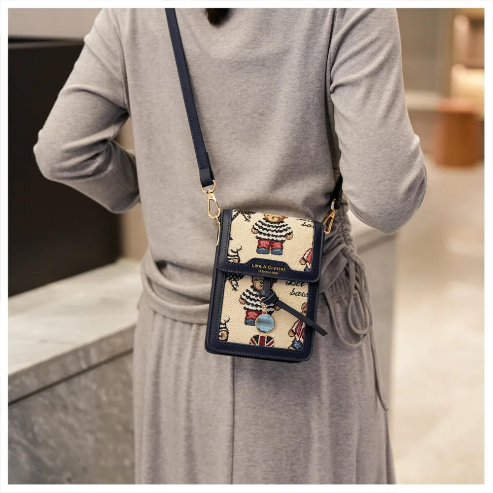 Beibaobao 2025 New Versatile Single Shoulder Crossbody Bag Jacquard Canvas Bag Cartoon Urban Trendy Fashion Women's Bag
Beibaobao 2025 New Versatile Single Shoulder Crossbody Bag Jacquard Canvas Bag Cartoon Urban Trendy Fashion Women's Bag