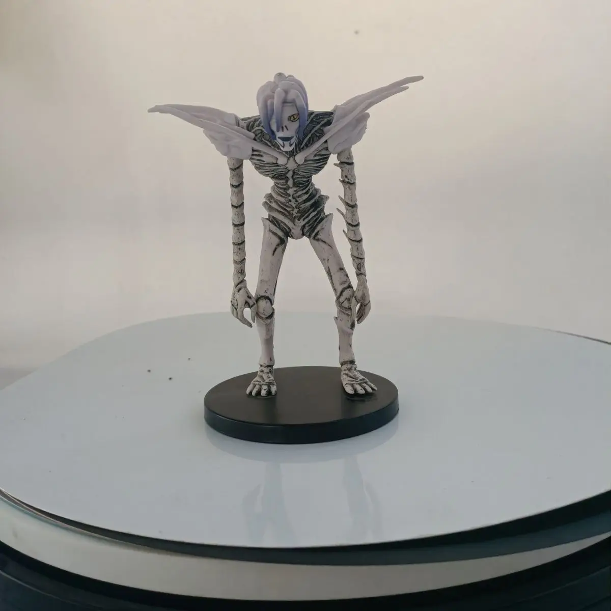 18CM Death Note Ryuuku Ryuk Rem Action Figure Anime Collectible PVC Model Toys Dolls Desktop Decoration
18CM Death Note Ryuuku Ryuk Rem Action Figure Anime Collectible PVC Model Toys Dolls Desktop Decoration