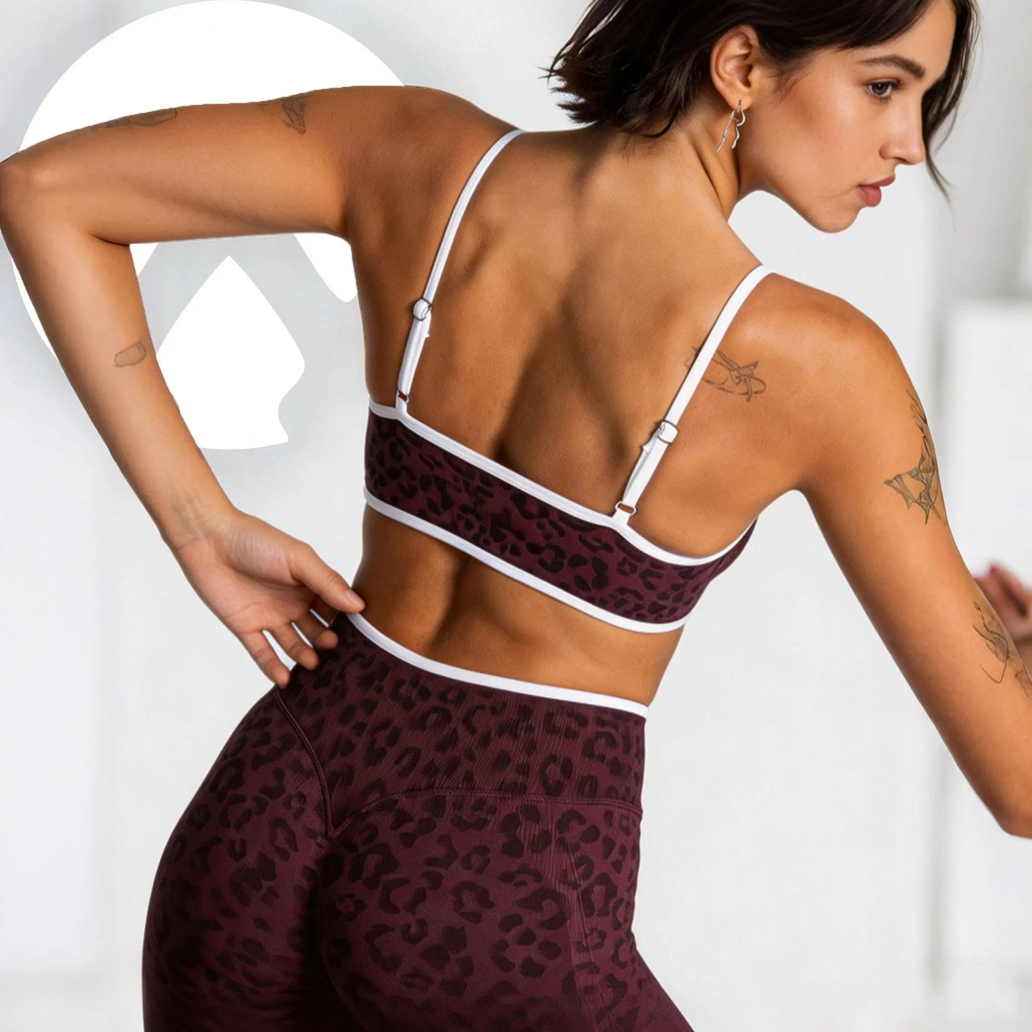 Women Leopard Print High Support Sports Bra Shock Resistant for Jogging Gym Training Exercise Outdoor Athletic Apparel
Women Leopard Print High Support Sports Bra Shock Resistant for Jogging Gym Training Exercise Outdoor Athletic Apparel