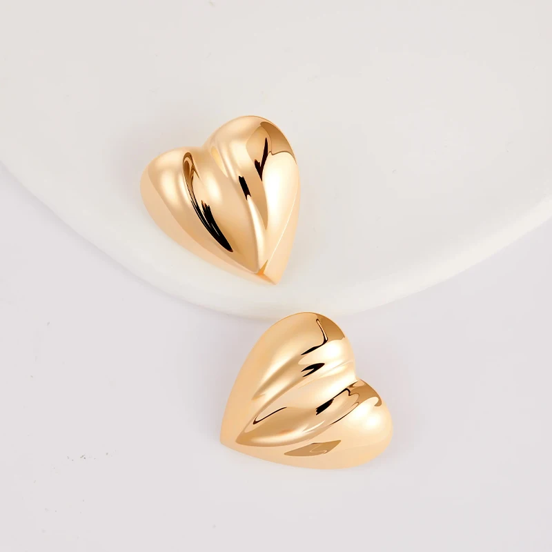 LESHORE autumn new fashionable and versatile heart-shaped earrings minimalist and high-end women's earrings free shipping
LESHORE autumn new fashionable and versatile heart-shaped earrings minimalist and high-end women's earrings free shipping