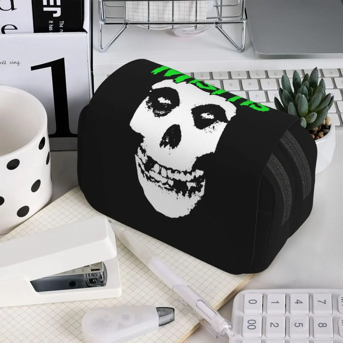 Пенал Misfits Skull для студентов, школьный пенал, сумка для канцелярских принадлежностей, сумка-держатель для ручек
Пенал Misfits Skull для студентов, школьный пенал, сумка для канцелярских принадлежностей, сумка-держатель для ручек