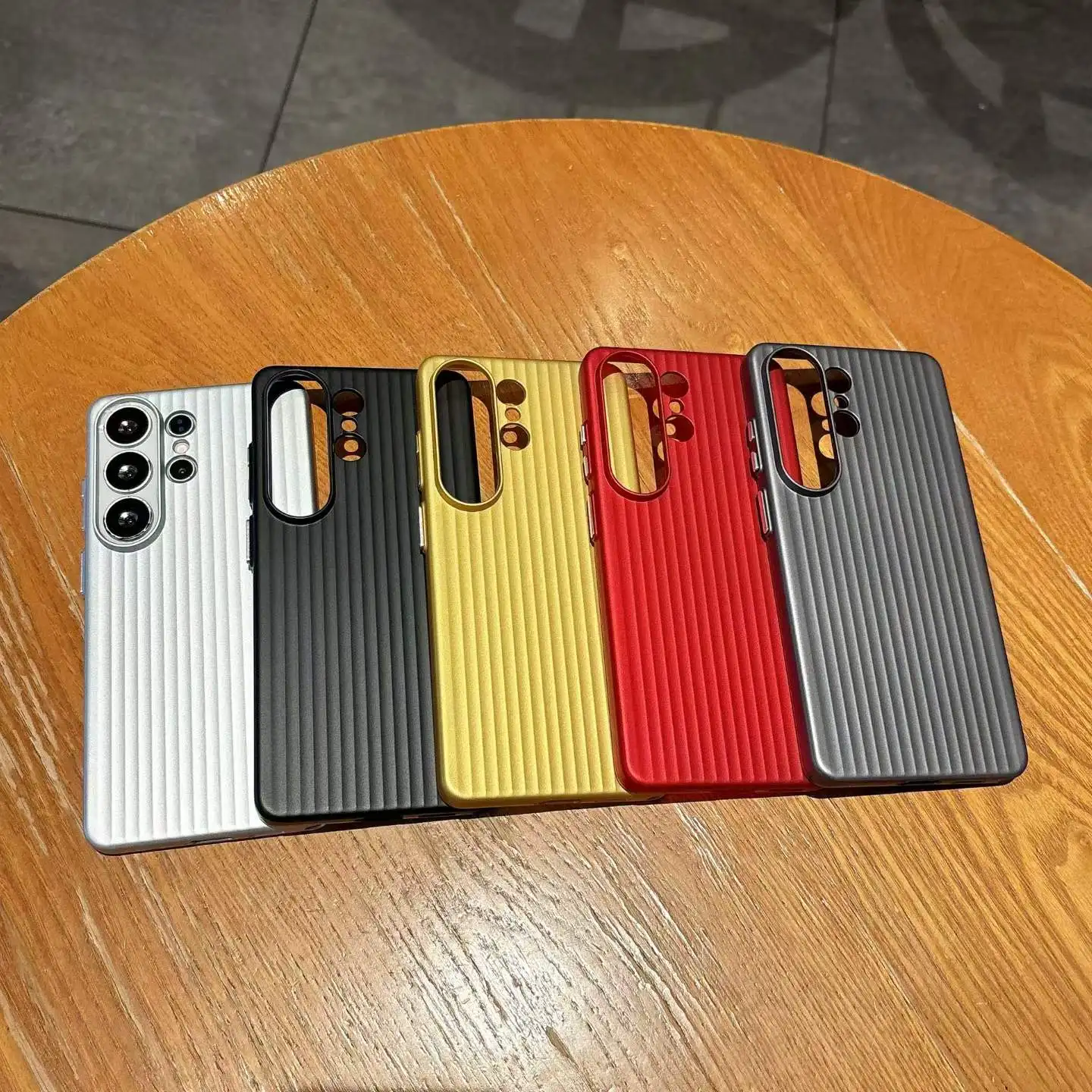 Creative 3D Suitcase Striped Matte Phone Case for Samsung Galaxy S23 S24 S25 S26 Ultra Shockproof Bumper Lens Protection Cover
Creative 3D Suitcase Striped Matte Phone Case for Samsung Galaxy S23 S24 S25 S26 Ultra Shockproof Bumper Lens Protection Cover