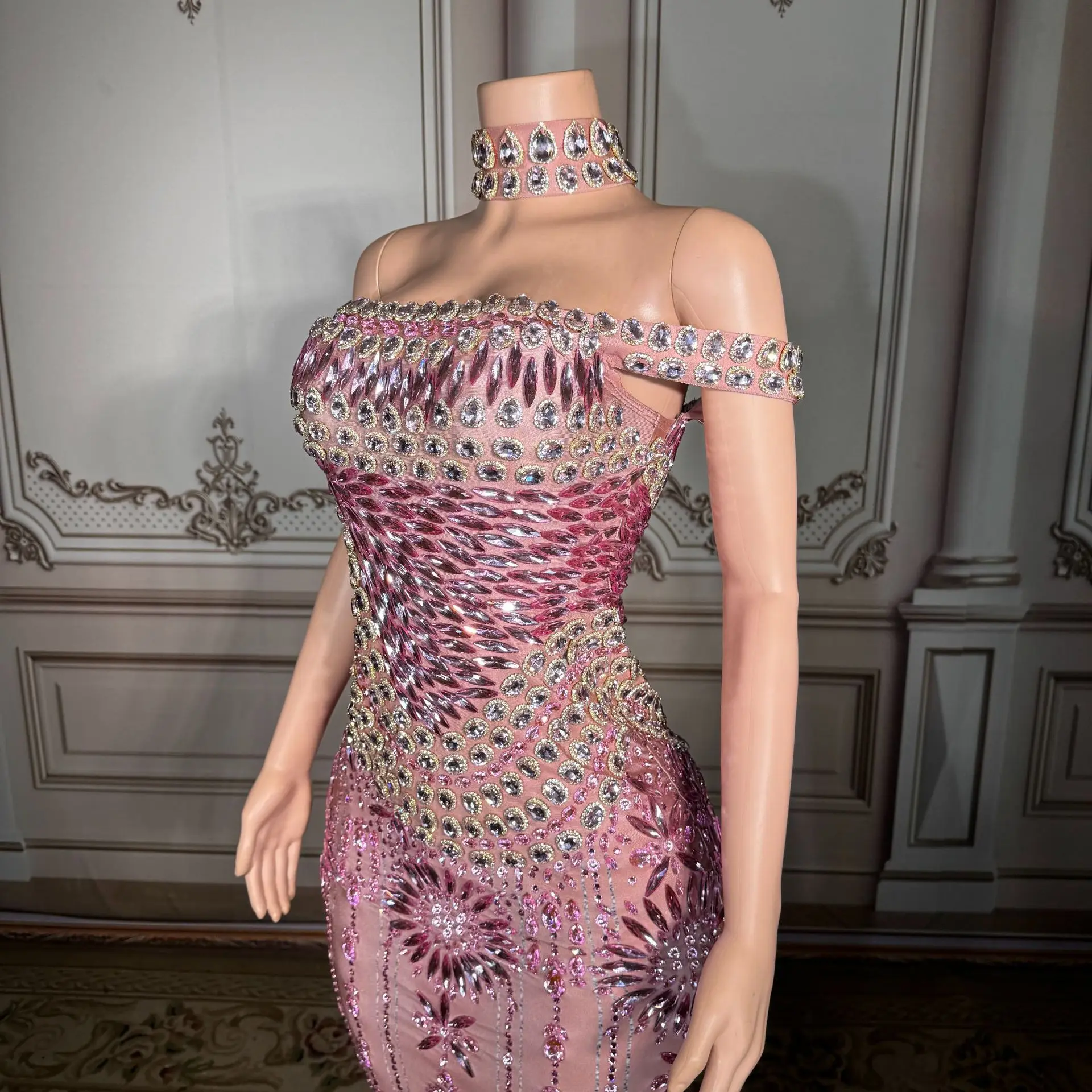 Trending Products to Sell Sparkly Rhinestone Elegant Evening Party Dresses Crew Neck Slimming Dress for Graduation
Trending Products to Sell Sparkly Rhinestone Elegant Evening Party Dresses Crew Neck Slimming Dress for Graduation