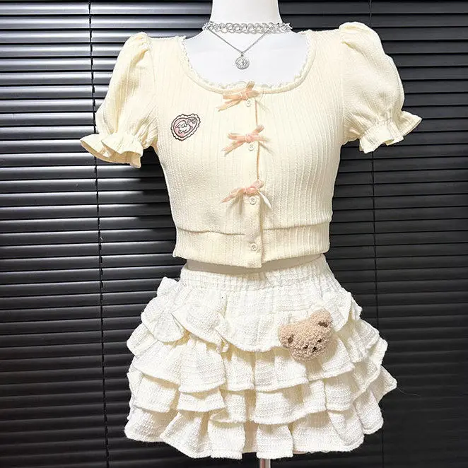 Spring Summer New Sweet Girl Cute Bow Short Sleeved Shirt + High Waist Cake Mini Skirt Two Piece Sets Womens Outifits Y2k Suits
Spring Summer New Sweet Girl Cute Bow Short Sleeved Shirt + High Waist Cake Mini Skirt Two Piece Sets Womens Outifits Y2k Suits