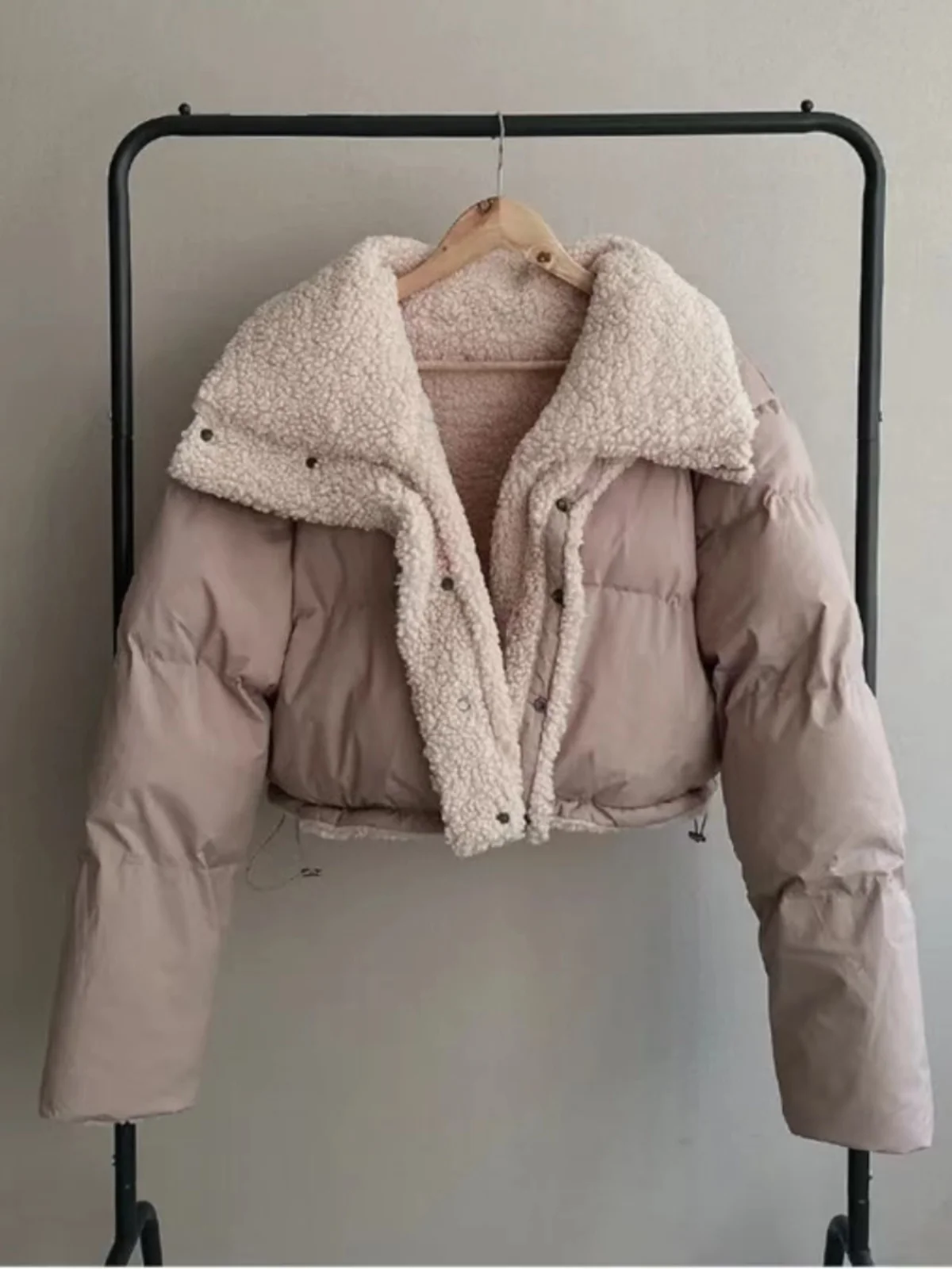 Ort Корейское женское хлопковое пальто Jaet из искусственного меха ягненка, свободное длинное пальто Sve Bread Sle, верхняя одежда, зимнее теплое повседневное пальто
Ort Корейское женское хлопковое пальто Jaet из искусственного меха ягненка, свободное длинное пальто Sve Bread Sle, верхняя одежда, зимнее теплое повседневное пальто