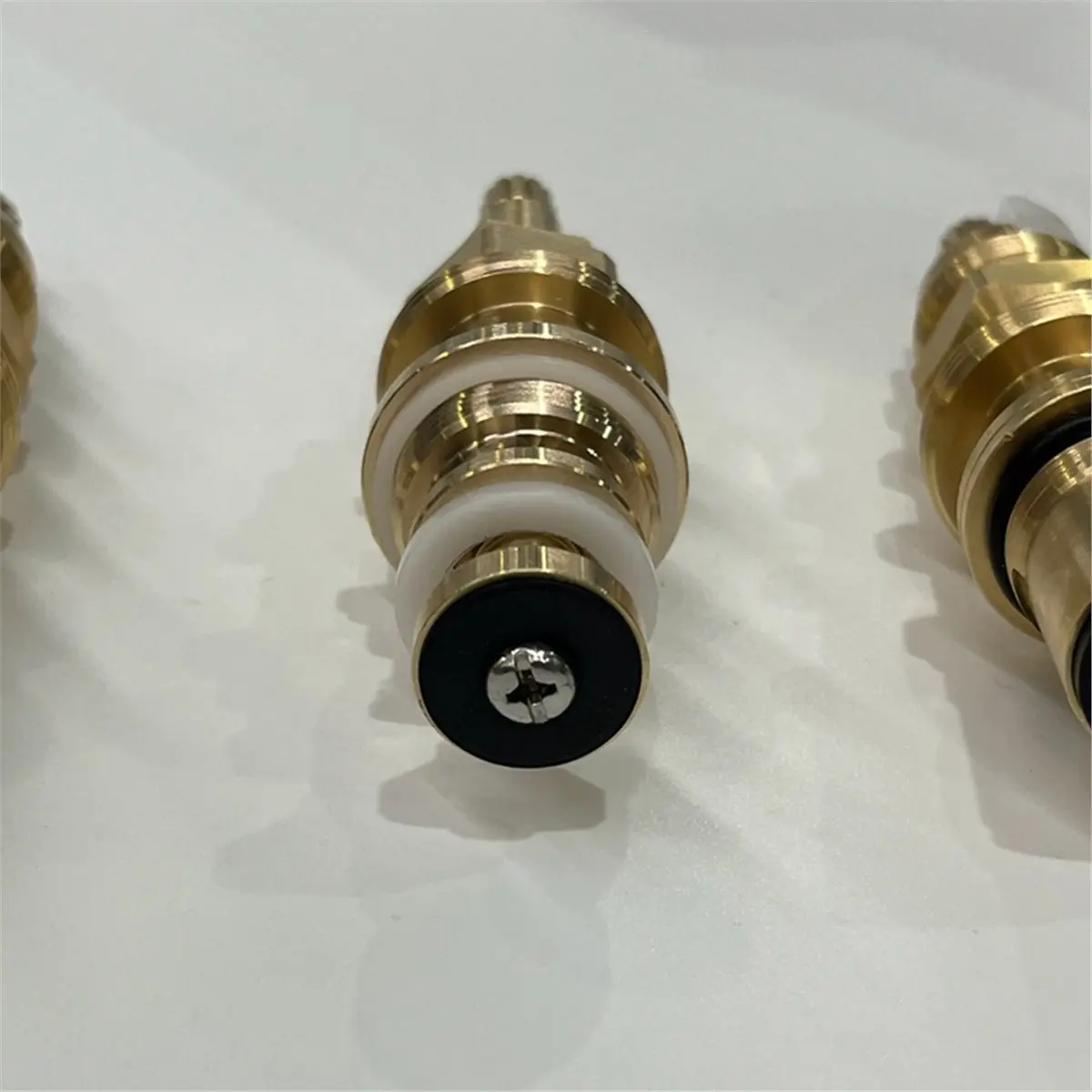 High Quality 910-030 Ceramic Disc and 910-022 Diverter Stem for Price/ Shower Valve Faucet Stem,Hot Cold Diverter
High Quality 910-030 Ceramic Disc and 910-022 Diverter Stem for Price/ Shower Valve Faucet Stem,Hot Cold Diverter