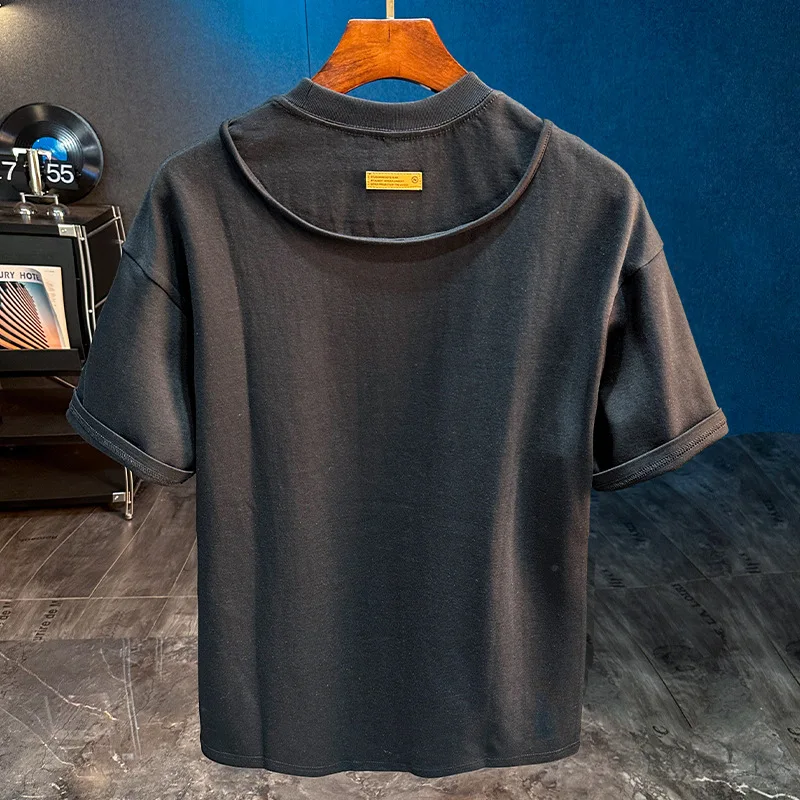 2025 new summer men's clothing Japanese high-end trendy brand Pi Shuai round neck short sleeved loose solid color top
2025 new summer men's clothing Japanese high-end trendy brand Pi Shuai round neck short sleeved loose solid color top