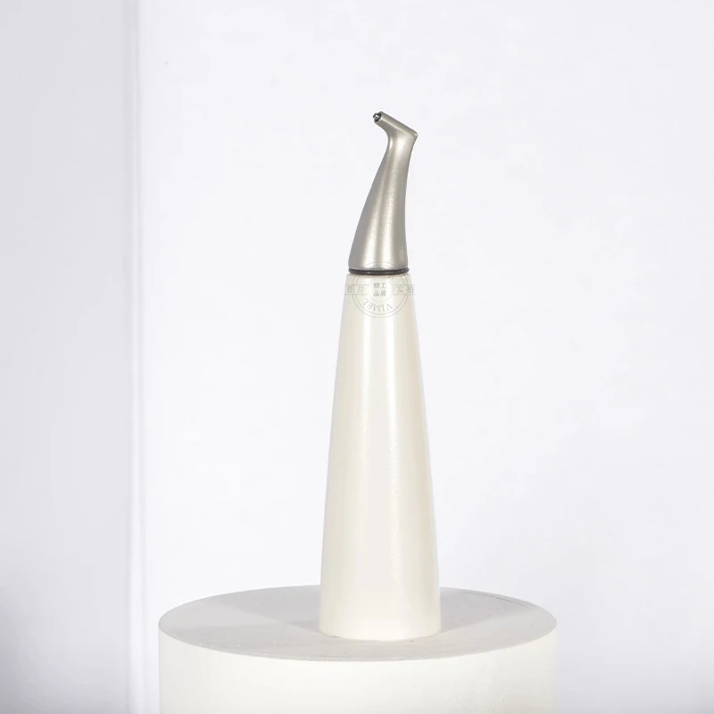 Metal Portable Teeth Polisher Removable 2/4 Holes Jet Handpiece Air Flow Dental Polisher
Metal Portable Teeth Polisher Removable 2/4 Holes Jet Handpiece Air Flow Dental Polisher