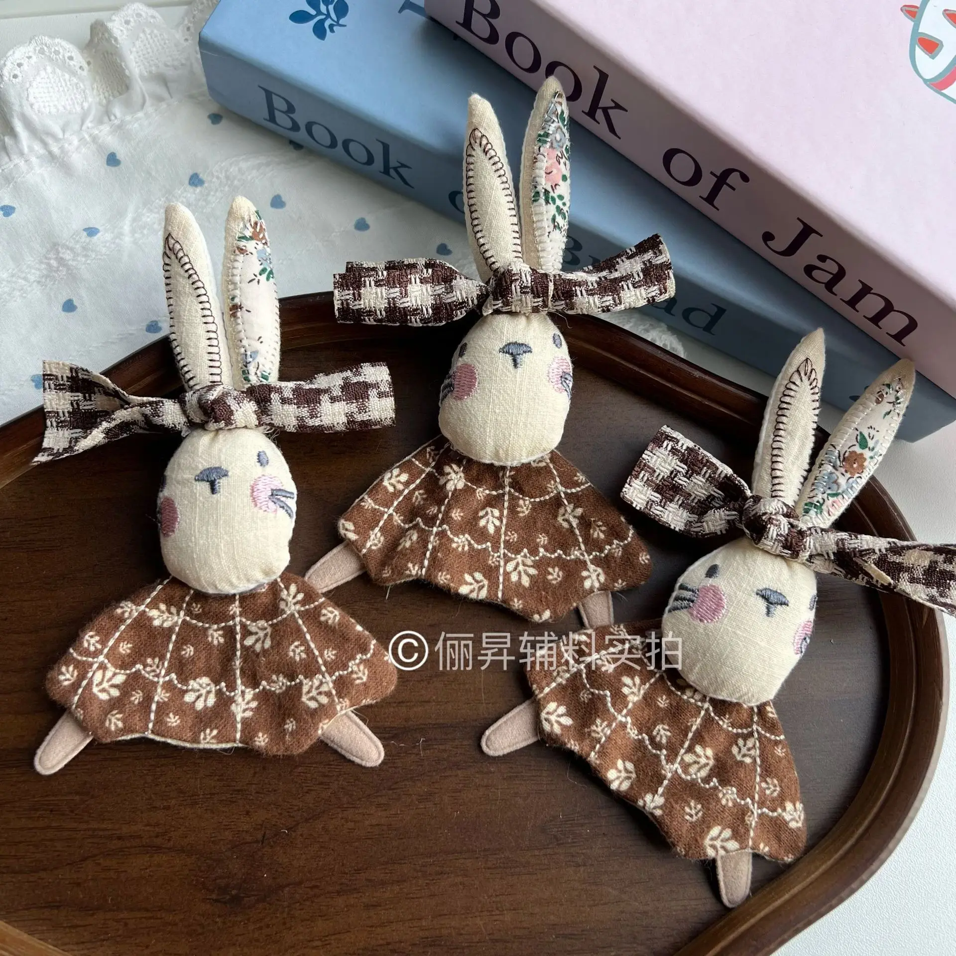 3D Bunny Doll Brooch Pin Forest Fresh Girly for Clothing Home Decor DIY Fabric Embellishment Handmade Soft Premium
3D Bunny Doll Brooch Pin Forest Fresh Girly for Clothing Home Decor DIY Fabric Embellishment Handmade Soft Premium