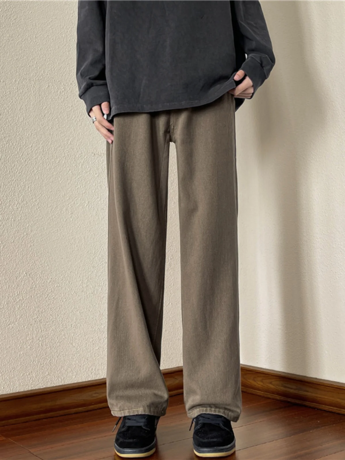 Мужские джинсы Ce Brown прямого кроя, повседневные, свободного кроя, весенне-осенние, винтажные, длинные брюки, модные, брендовые, молодежные, стильные
Мужские джинсы Ce Brown прямого кроя, повседневные, свободного кроя, весенне-осенние, винтажные, длинные брюки, модные, брендовые, молодежные, стильные