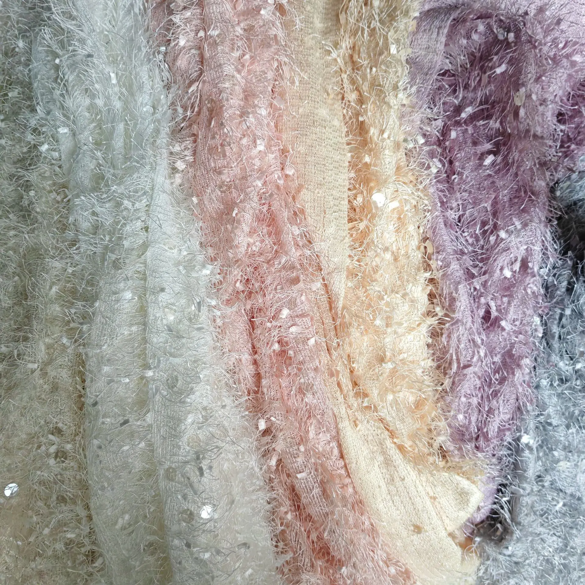 New encrypted 3D feather sequin tassel embroidered fabric for wedding dresses, dresses, bags, DIY sewing accessories
New encrypted 3D feather sequin tassel embroidered fabric for wedding dresses, dresses, bags, DIY sewing accessories
