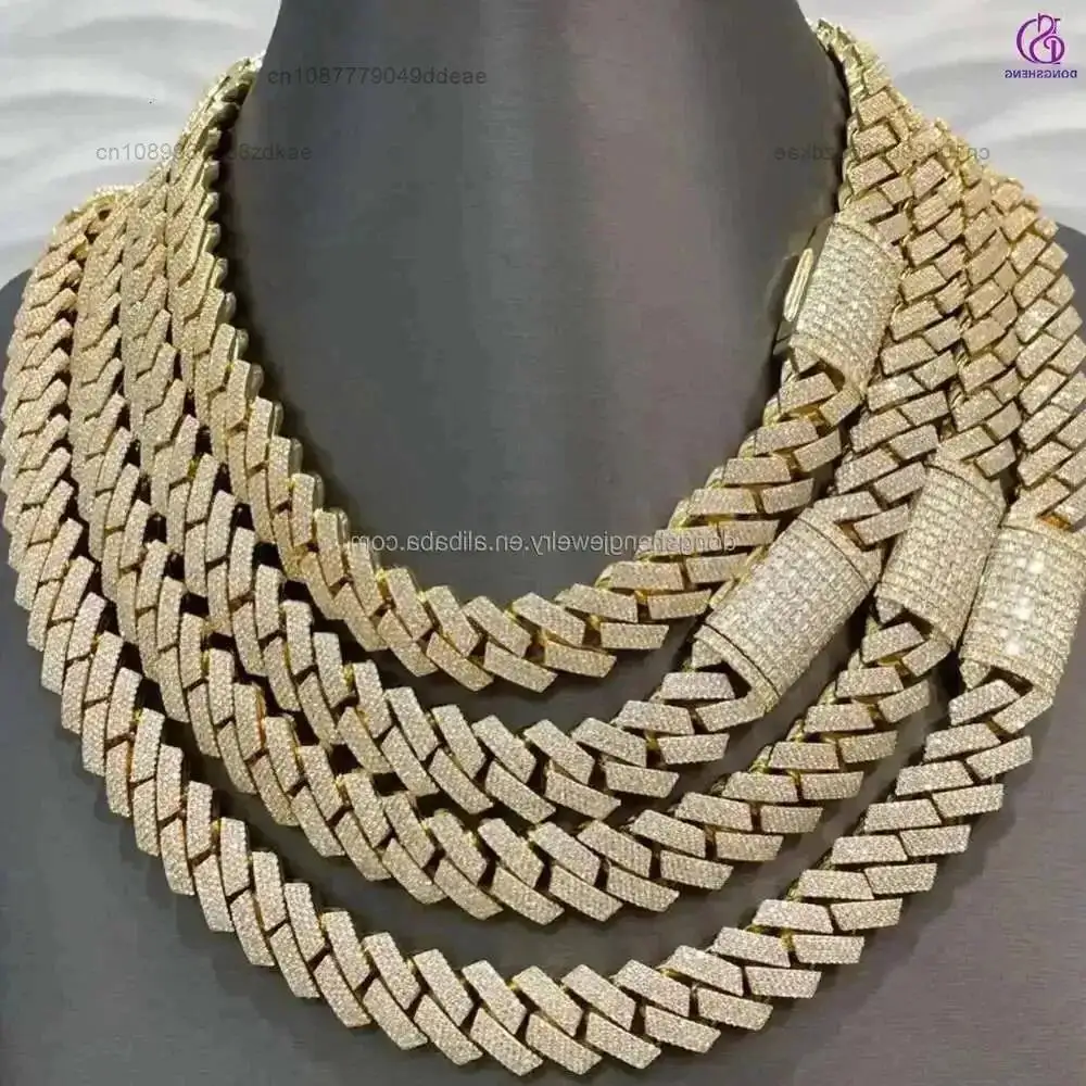 Роскошные ювелирные изделия, ожерелье из серебра 925 пробы, 18 мм, 20 мм, серебро/10 карат/14 карат/18 карат, золото, муассанит, 4 ряда зубца, Iced Out Vvs, кубинская цепочка из Майами
Роскошные ювелирные изделия, ожерелье из серебра 925 пробы, 18 мм, 20 мм, серебро/10 карат/14 карат/18 карат, золото, муассанит, 4 ряда зубца, Iced Out Vvs, кубинская цепочка из Майами