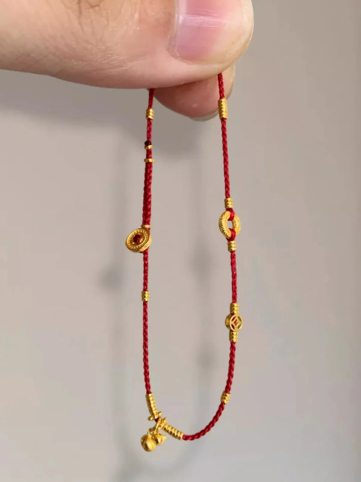 Red String Bracelet Plated 8K Gold Snake Year Luy Charm Wealth Attraction Woven Hand Cord Multi Treasure Gourd Faion Jew...
Red String Bracelet Plated 8K Gold Snake Year Luy Charm Wealth Attraction Woven Hand Cord Multi Treasure Gourd Faion Jew...