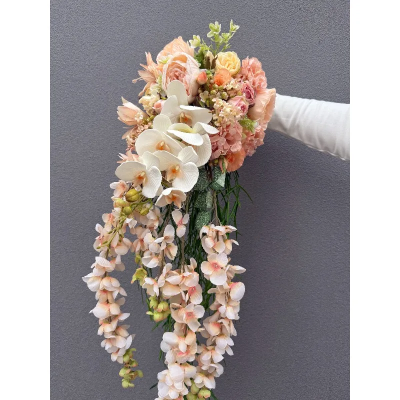 Oil painting retro gold bouquet wedding certificate bouquet photography simulation flower props waterfall flower drop shaped hot
Oil painting retro gold bouquet wedding certificate bouquet photography simulation flower props waterfall flower drop shaped hot
