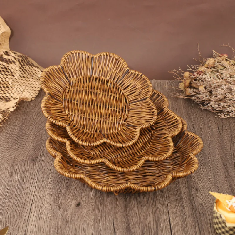 Imitation Rattan Hand Woven Storage Basket, Household Fruit Snack Tray Candy Dessert Plate Living Room Decor Woven Fruit Basket
Imitation Rattan Hand Woven Storage Basket, Household Fruit Snack Tray Candy Dessert Plate Living Room Decor Woven Fruit Basket