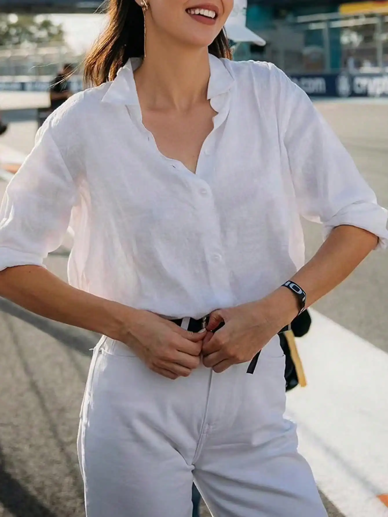 Женская белая льняная рубашка на пуговицах, повседневная блузка с рукавом 3/4 для офиса на лето и осень
Женская белая льняная рубашка на пуговицах, повседневная блузка с рукавом 3/4 для офиса на лето и осень