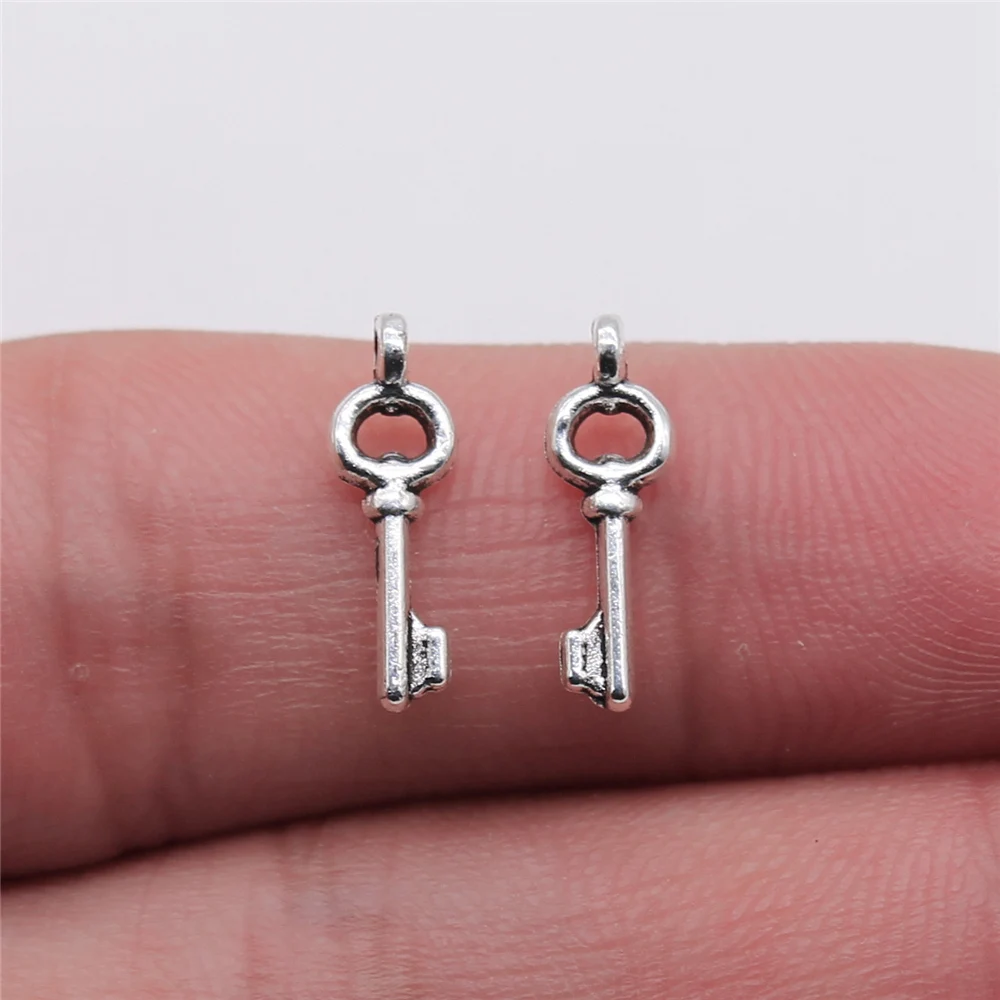 Wholesale 1000pcs/bag Antique Silver Color 5x14mm Key Charms For Jewelry Making DIY Jewelry Findings
Wholesale 1000pcs/bag Antique Silver Color 5x14mm Key Charms For Jewelry Making DIY Jewelry Findings