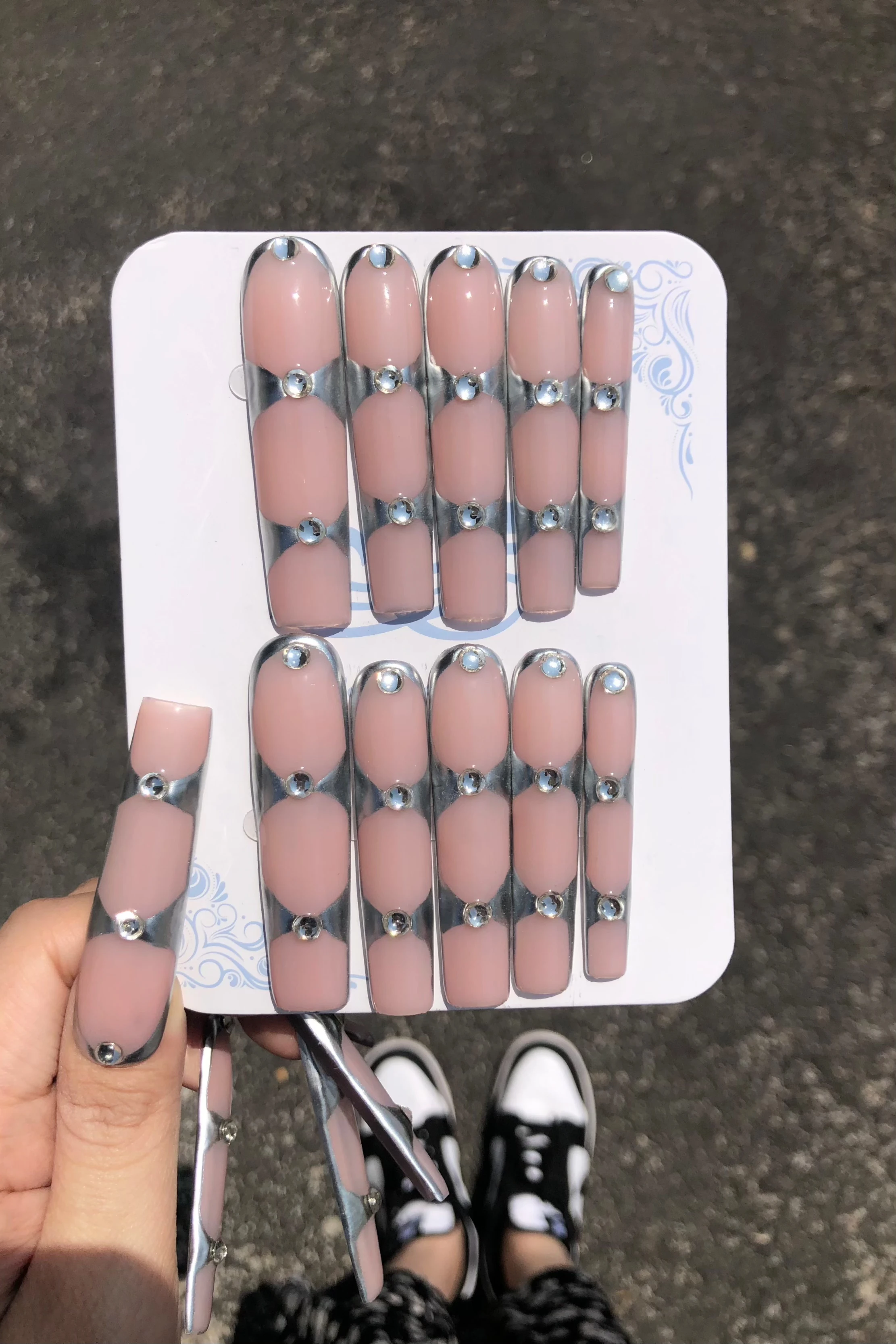 10PCS Handmade Press On Nails Hand Painted Metallic Wearable Long False Trendsetting Nails Reusable Full Cover Charm Nails Art
10PCS Handmade Press On Nails Hand Painted Metallic Wearable Long False Trendsetting Nails Reusable Full Cover Charm Nails Art