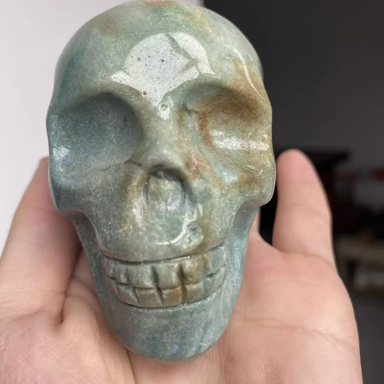 One Item, One Picture. Natural Tianhe Stone Crystal Hand-Carved Skull. Enhances Energy Flow, Suitable For Home Decoration, Demag
One Item, One Picture. Natural Tianhe Stone Crystal Hand-Carved Skull. Enhances Energy Flow, Suitable For Home Decoration, Demag