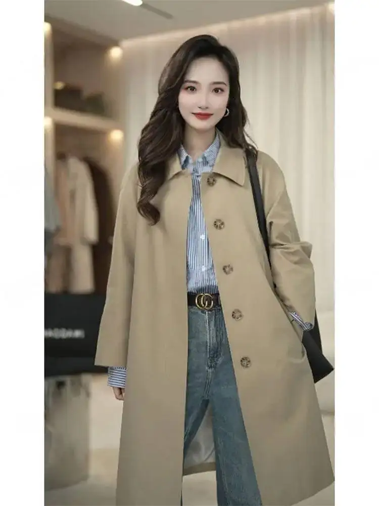 Женское пальто цвета хаки средней длины, весна-осень 2026, новинка, высококачественная европейская верхняя одежда, корейский свободный крой
Женское пальто цвета хаки средней длины, весна-осень 2026, новинка, высококачественная европейская верхняя одежда, корейский свободный крой
