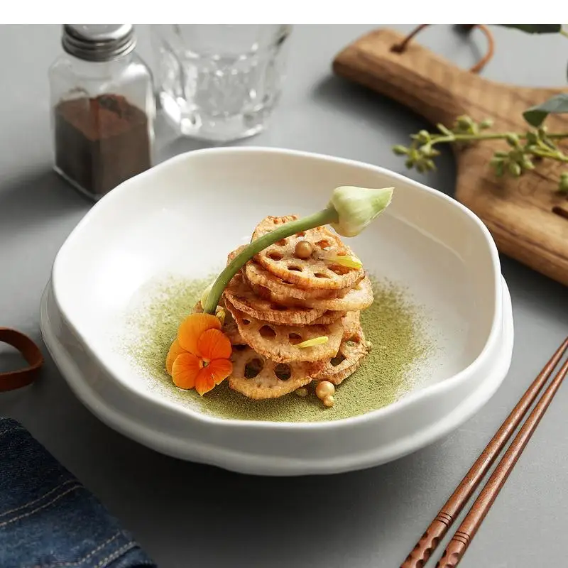 Ceramic Dinner Plate Fruit Salad Bowl Shaped Tableware Dessert Pastry Tray Home Three Legs Ramen Pasta Seafood Soup Basins
Ceramic Dinner Plate Fruit Salad Bowl Shaped Tableware Dessert Pastry Tray Home Three Legs Ramen Pasta Seafood Soup Basins