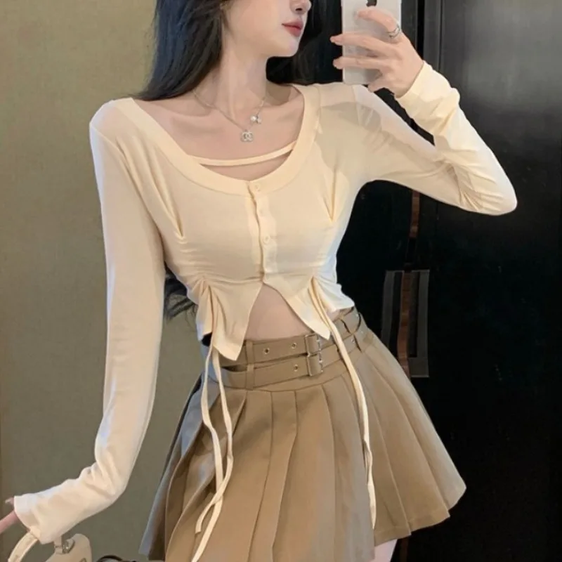 Chic Drawstring Short Crop Top And Skirt Set Women's Vintage High Waist Pleated Dress Korean Style Long Sleeve Cardigan
Chic Drawstring Short Crop Top And Skirt Set Women's Vintage High Waist Pleated Dress Korean Style Long Sleeve Cardigan