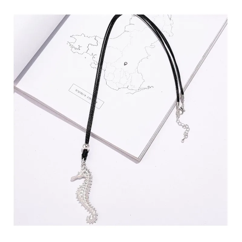 Hot-selling Jewelry, Exquisite Seahorse Necklace, Women's Casual Style Metal Long Fashion Sweater Chain
Hot-selling Jewelry, Exquisite Seahorse Necklace, Women's Casual Style Metal Long Fashion Sweater Chain