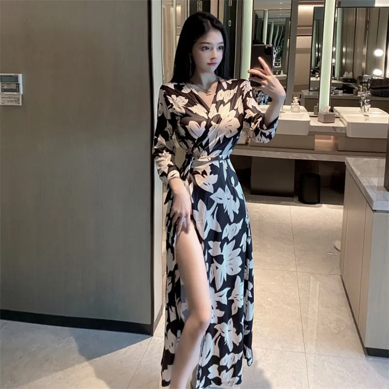 2024 Весна Осень Винтаж Макси Цветочный Принт Платья Женщины Сексуальный V-образным Вырезом Высокий Разрез Облегающее Платье Дамы Тонкие А-силуэта Длинные Платья
2024 Весна Осень Винтаж Макси Цветочный Принт Платья Женщины Сексуальный V-образным Вырезом Высокий Разрез Облегающее Платье Дамы Тонкие А-силуэта Длинные Платья