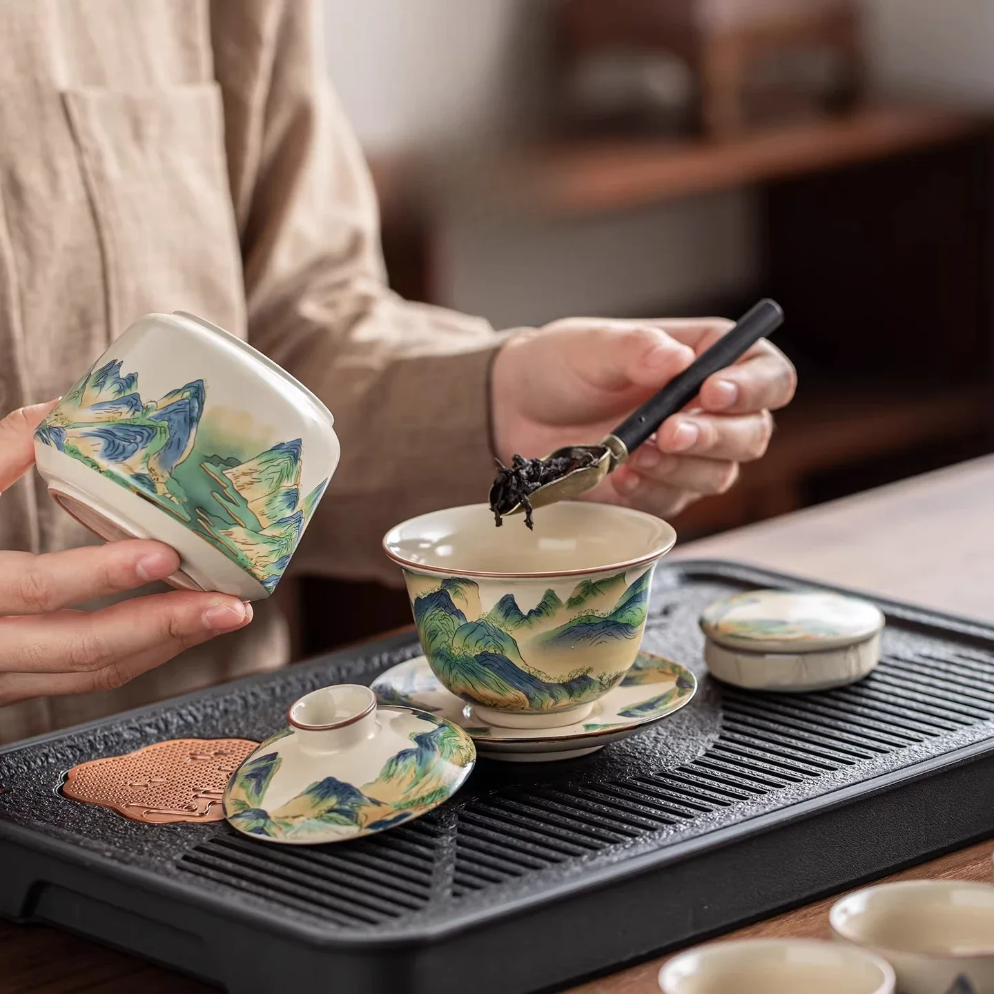 CLLminimalist Forbidden City merchandise Ru kiln tea set household new ceramic teapot tea cup gift box for teachers
CLLminimalist Forbidden City merchandise Ru kiln tea set household new ceramic teapot tea cup gift box for teachers