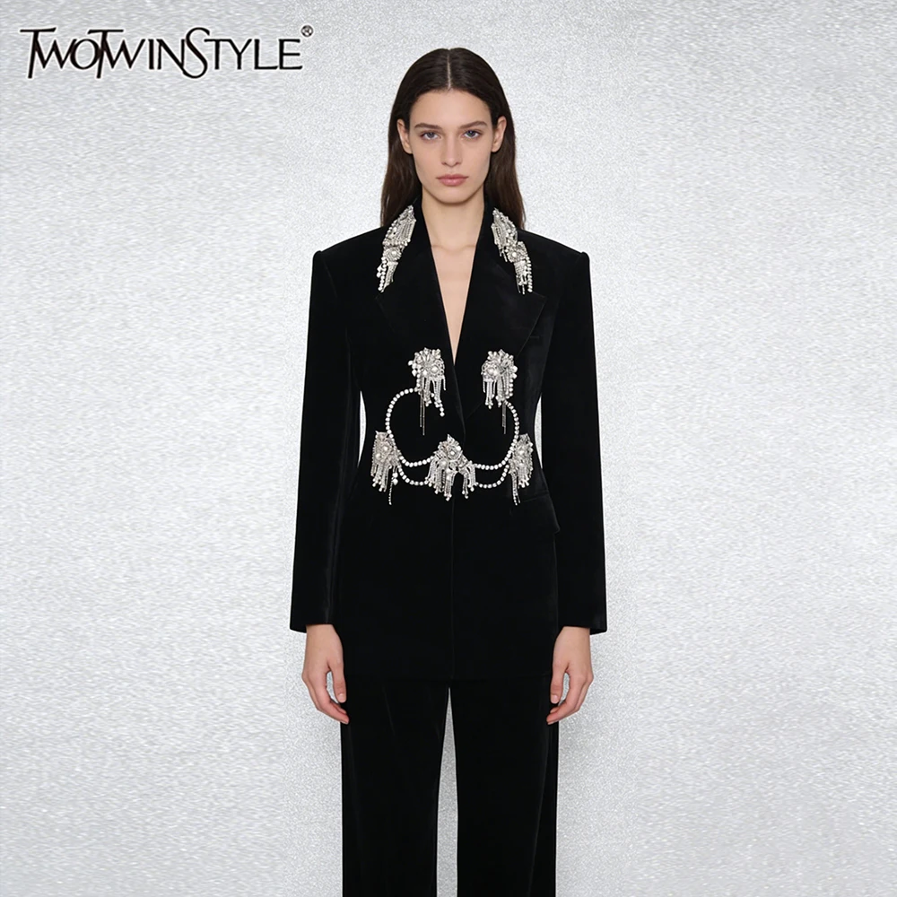 Белый бархатный блейзер TWOTWINSTYLE класса люкс для женщин с отложным воротником, приталенный, с акцентом из хрустальных бусин, для коктейльных вечеринок
Белый бархатный блейзер TWOTWINSTYLE класса люкс для женщин с отложным воротником, приталенный, с акцентом из хрустальных бусин, для коктейльных вечеринок