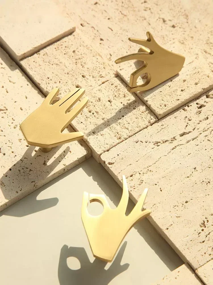 Creative Brass Handle/ Lovely Knobs Cupboard Drawer Pull Kitchen Cabinet Cupboard Drawer Pulls/ Children's room Knob Decor
Creative Brass Handle/ Lovely Knobs Cupboard Drawer Pull Kitchen Cabinet Cupboard Drawer Pulls/ Children's room Knob Decor