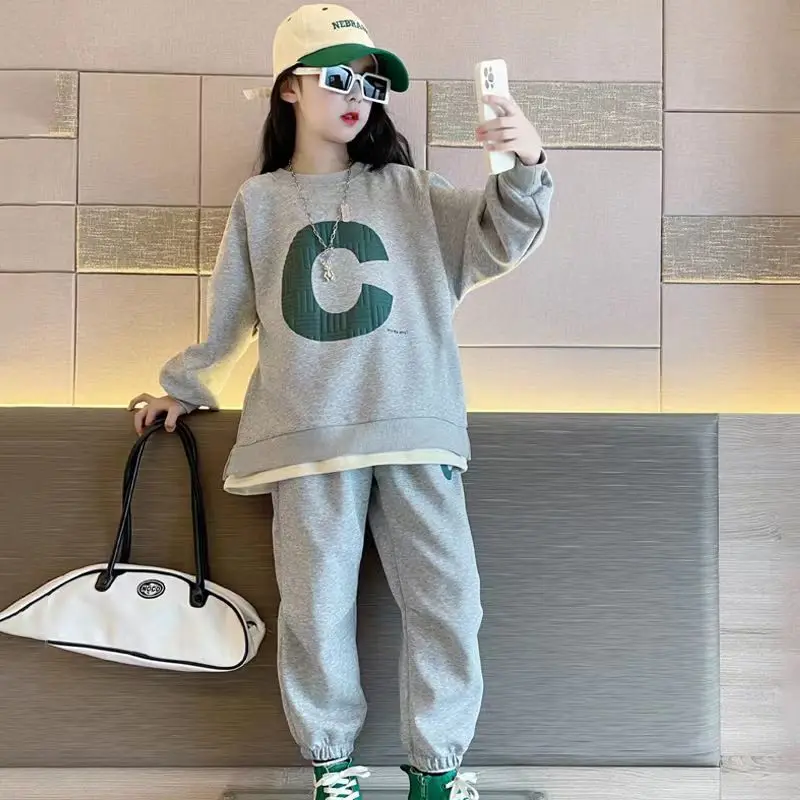 Autumn Girls' Spring Wear Sweater Set 2025 New Medium and Big Children's Leisure Clothing Suit Girls' Fashion Kids Sports Set
Autumn Girls' Spring Wear Sweater Set 2025 New Medium and Big Children's Leisure Clothing Suit Girls' Fashion Kids Sports Set